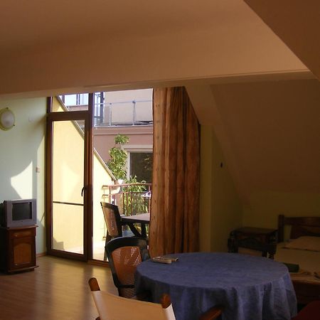 Guest House "Zora - Sarafovo" Burgas Exteriör bild