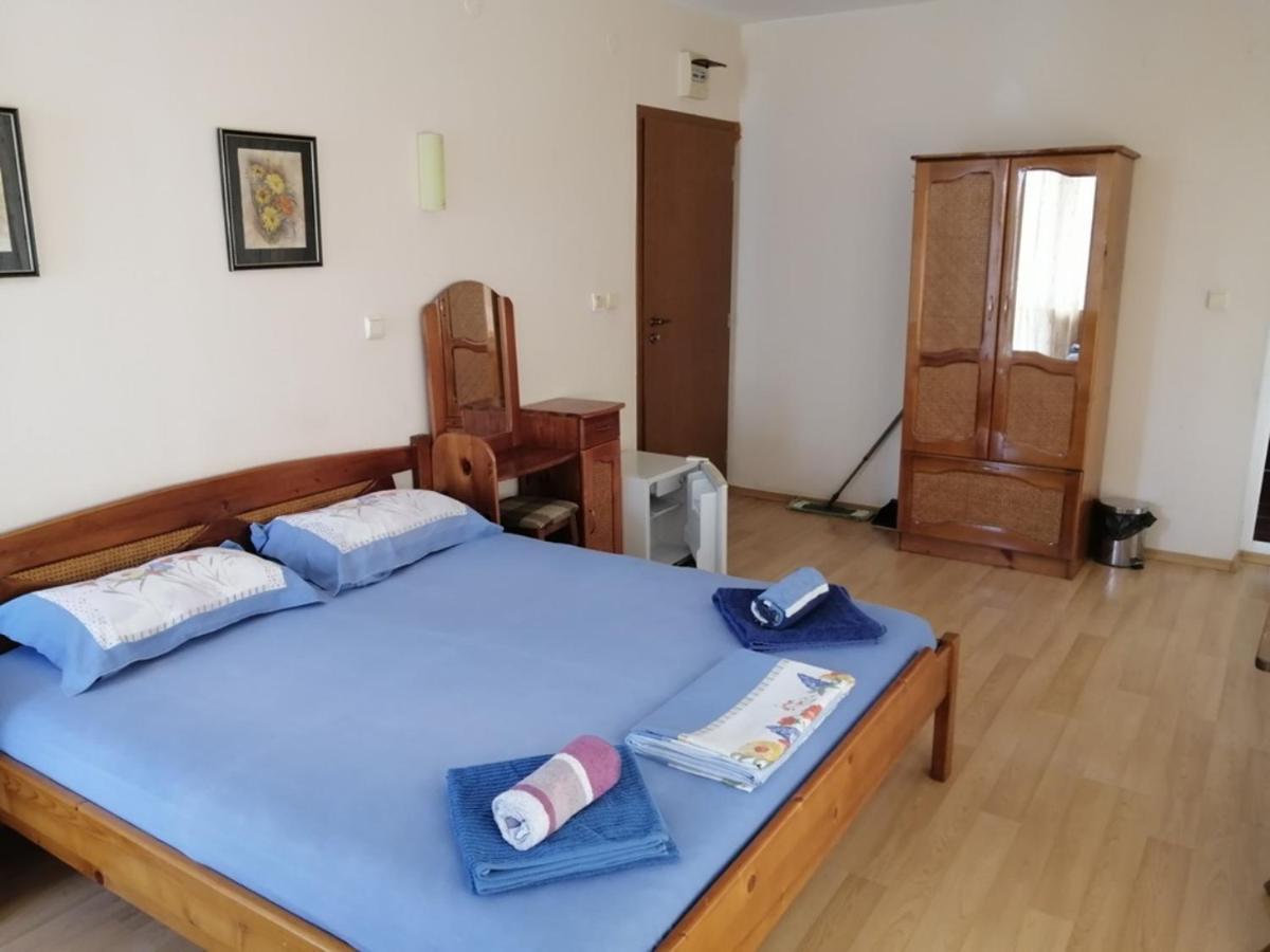 Guest House "Zora - Sarafovo" Burgas Exteriör bild