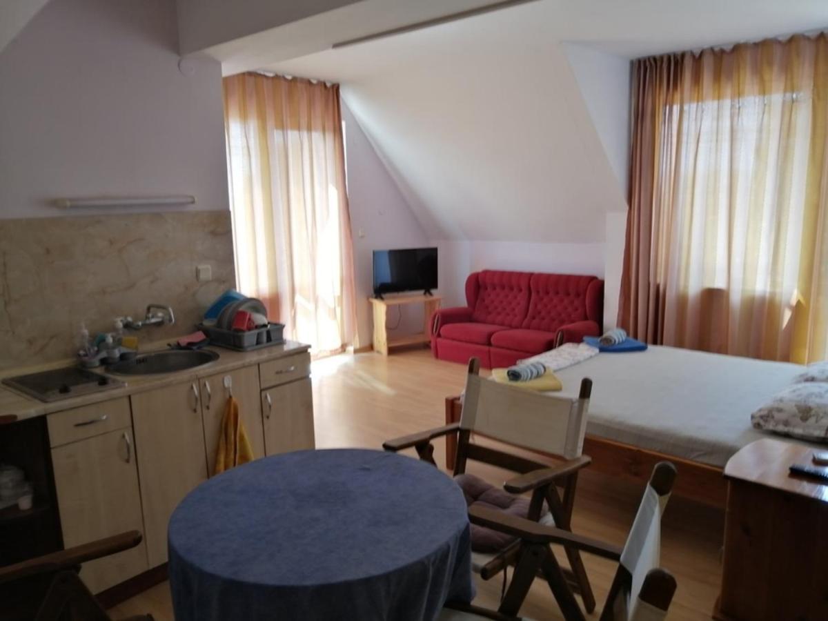 Guest House "Zora - Sarafovo" Burgas Exteriör bild