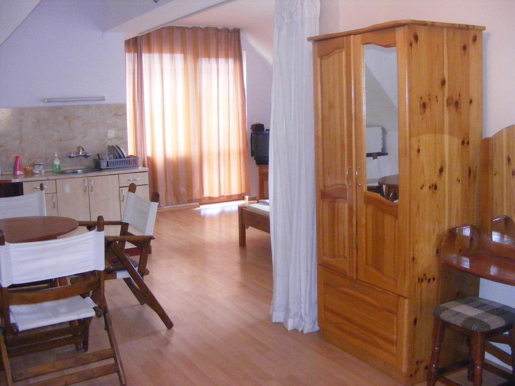 Guest House "Zora - Sarafovo" Burgas Exteriör bild