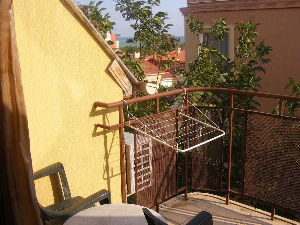 Guest House "Zora - Sarafovo" Burgas Exteriör bild