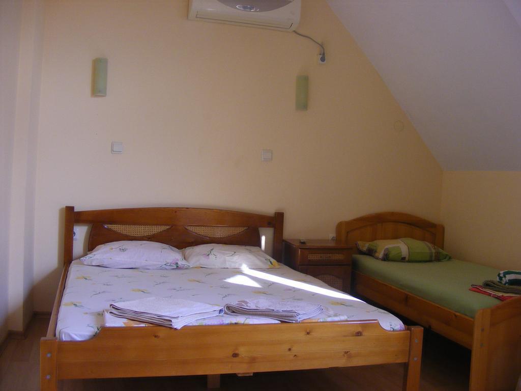 Guest House "Zora - Sarafovo" Burgas Exteriör bild